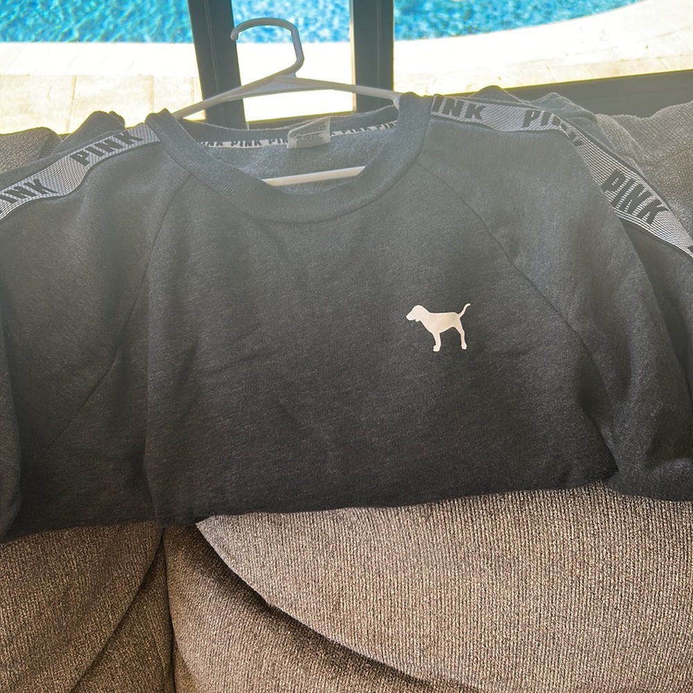 Sweatshirt - Picture 5 of 6